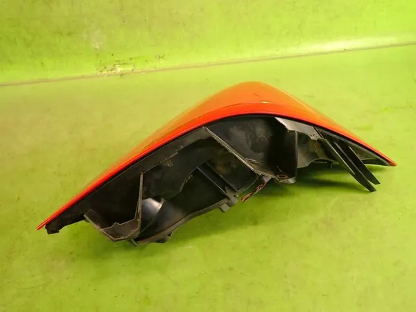 Luz trasera izquierda NISSAN PRIMERA P12 2003 89077070 image 2