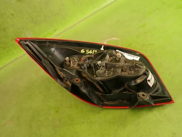 Luz trasera izquierda NISSAN PRIMERA P12 2003 89077070 image 9