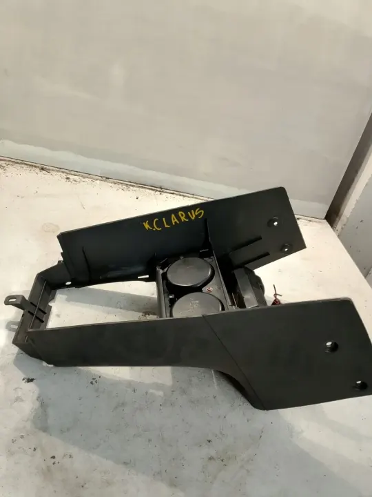 Kia Clarus keskikonsoli puutuhkakuppi OEM image 4