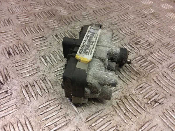 Actuador Turbo BMW OEM 6137647 - Usado image 3