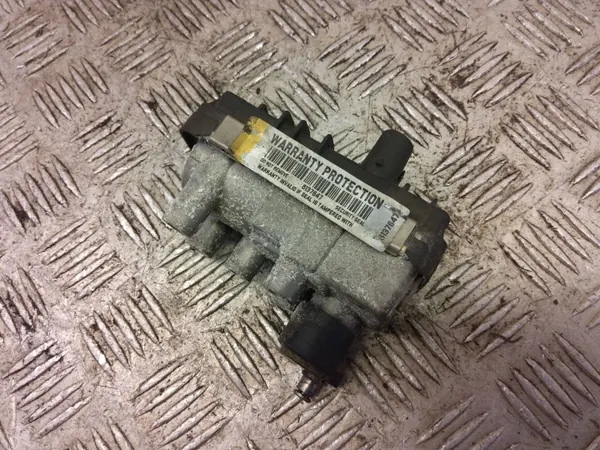 Actuador Turbo BMW OEM 6137647 - Usado image 7