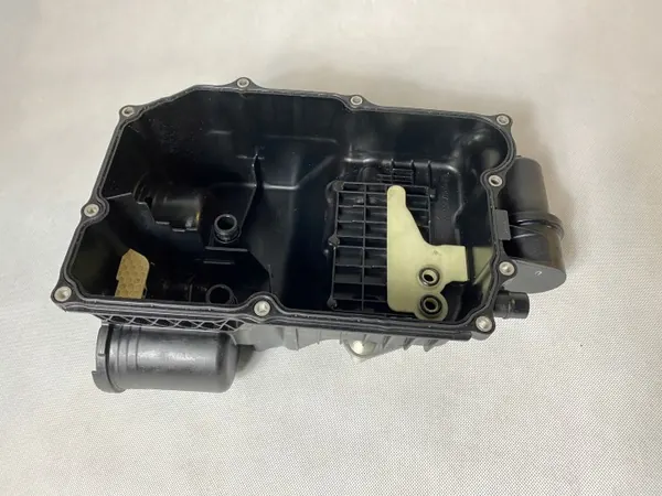 Cárter aceite transmisión OEM A2473711400 Mercedes image 6