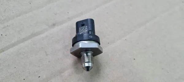Sensor Pressão Combustível OEM 06L906054D Audi 2.0 TFSI image 2