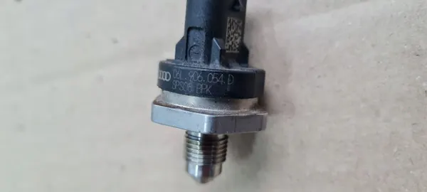 Sensor Pressão Combustível OEM 06L906054D Audi 2.0 TFSI image 4