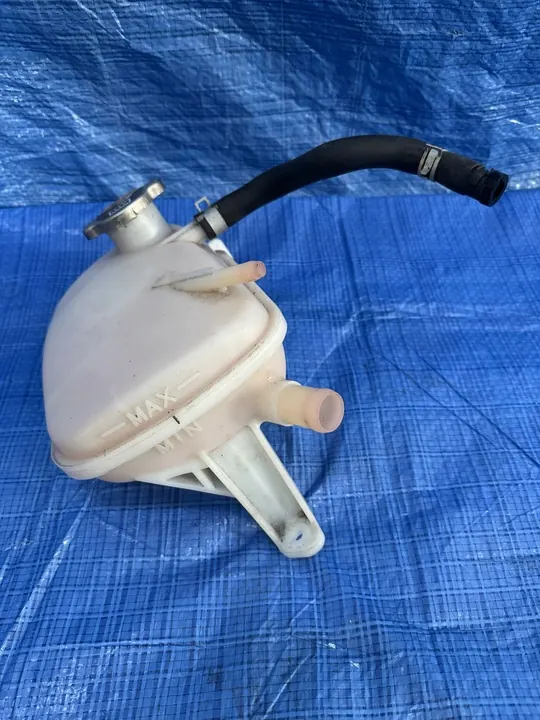 Ausgleichsbehälter Hyundai i30 III 1.0 T-GDI 2023 image 2