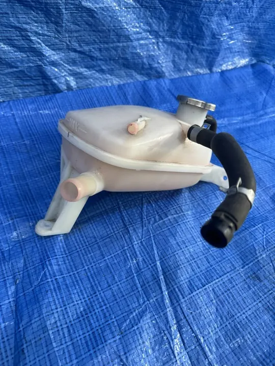 Ausgleichsbehälter Hyundai i30 III 1.0 T-GDI 2023 image 3