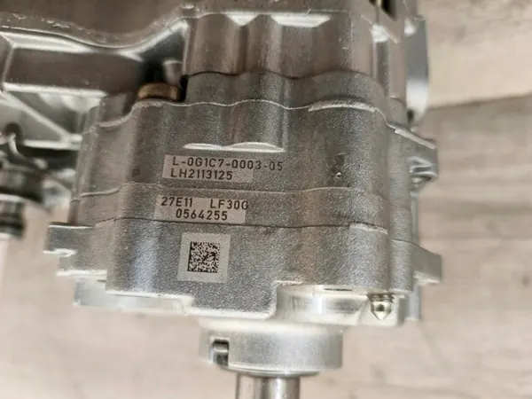 Gebruikte Audi OE oliepomp 27E11 LF30G G2B700903 image 3