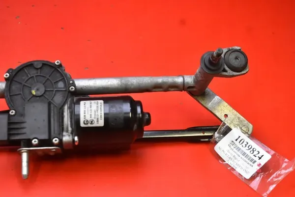 Tuulilasinpyyhkijän mekanismi eteen Skoda Rapid 2012-2017 OEM 5JB955113 image 3