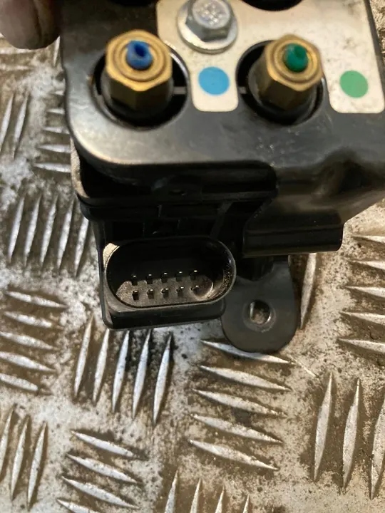 Módulo de controle de suspensão pneumática Volkswagen Phaeton OEM image 3