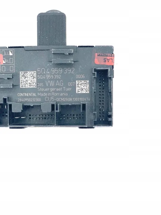Skoda Octavia Mk3 Fram höger dörrmodul OEM 5Q4959392 image 4
