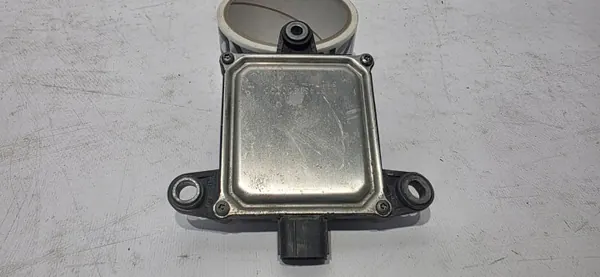 Lexus LS Radarsensor Module OEM 882B1-50010 image 2
