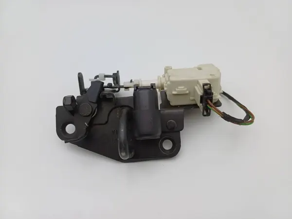Fuel Flap Actuator Skoda Fabia I 1.2 6Y0827511A image 4