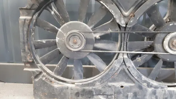 Kylfläkt VW Caddy 1.6 95r 6k0959455f image 3