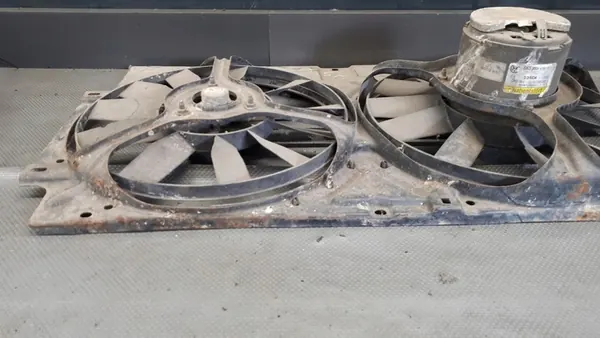 Kylfläkt VW Caddy 1.6 95r 6k0959455f image 6