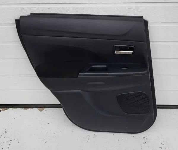Mitsubishi ASX Linker Achterdeur Bekleding OEM Gebruikt image 2