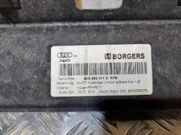 Gebrauchte Audi OE Kofferraumablage OEM 8V5863411C image 3
