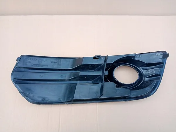 Rejilla de parachoques delantero derecho Audi Q5 8R 8R0807682A image 3