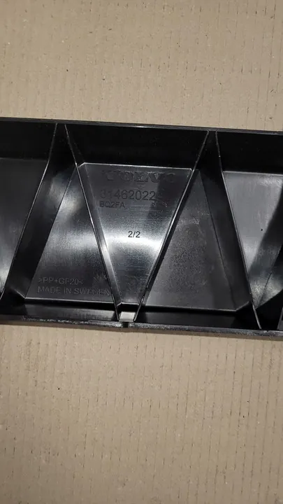 VOLVO XC60 II Tampa de plástico 31462022 image 5