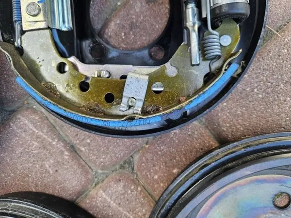 OEM 5O5P5L5E5X1533 Takaosan jarrupalaset Toyota Aygo X image 4