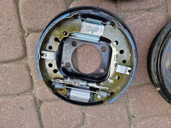OEM 5O5P5L5E5X1533 Takaosan jarrupalaset Toyota Aygo X image 6