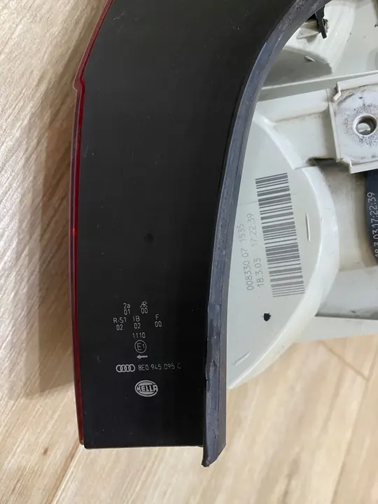 Lámpara Trasera Izquierda Audi A4 B6 Sedan 8E0945095C image 4