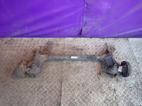 Viga do eixo traseiro OEM Zawada-341349- Daihatsu Sirion image 2