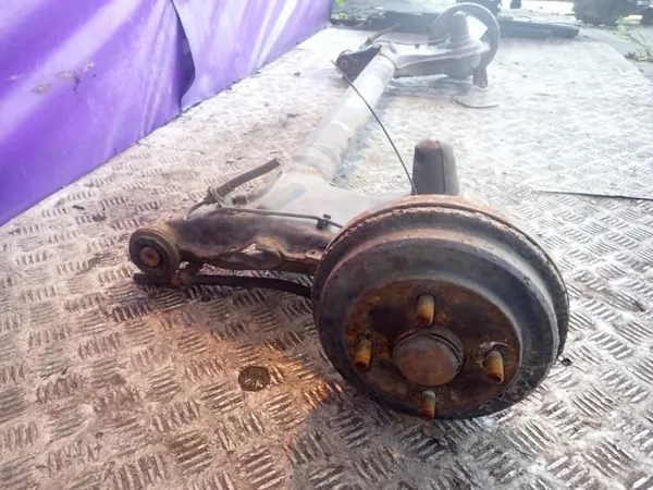 Viga do eixo traseiro OEM Zawada-341349- Daihatsu Sirion image 3