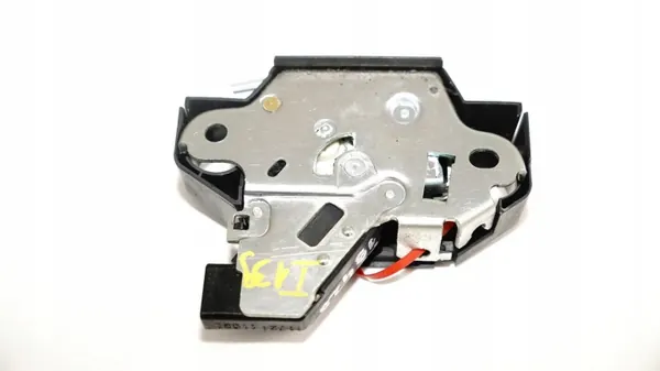 Kofferbakslot OEM 360150954 voor Toyota Avensis T27 Sedan image 10