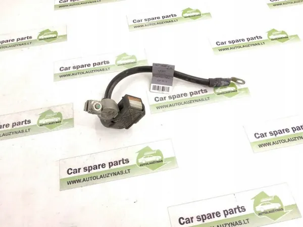 Mercedes akkupääte OEM A2045421418 - Käytetty image 2