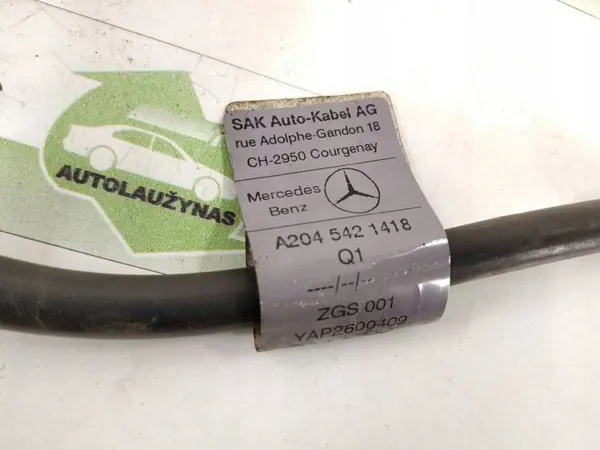 Mercedes akkupääte OEM A2045421418 - Käytetty image 3