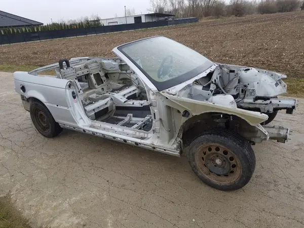 Panneau latéral BMW E46 Cabrio - OEM Pré-facelift image 5