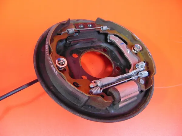 PEUGEOT 108 C1 II AYGO II Tambor de Freio Traseiro Direito image 6