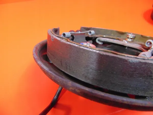 PEUGEOT 108 C1 II AYGO II Tambor de Freio Traseiro Direito image 7