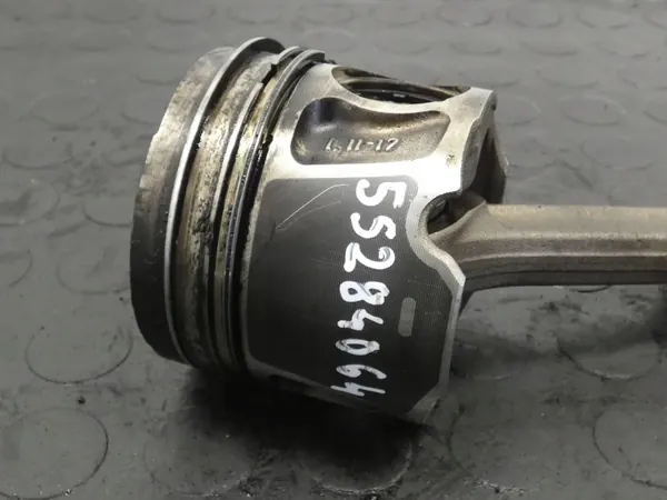 Mäntä OEM 55271394 Fiat 500X Jeep Compassille image 2