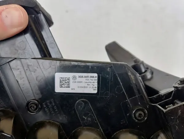 Luz Trasera Derecha VW Passat B8 Sedan Lift 3G5945096H image 6