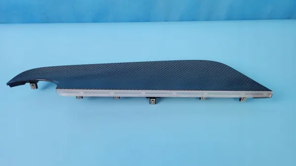 Moldura Painel Mercedes W247 B220 OEM A2476803504 image 9