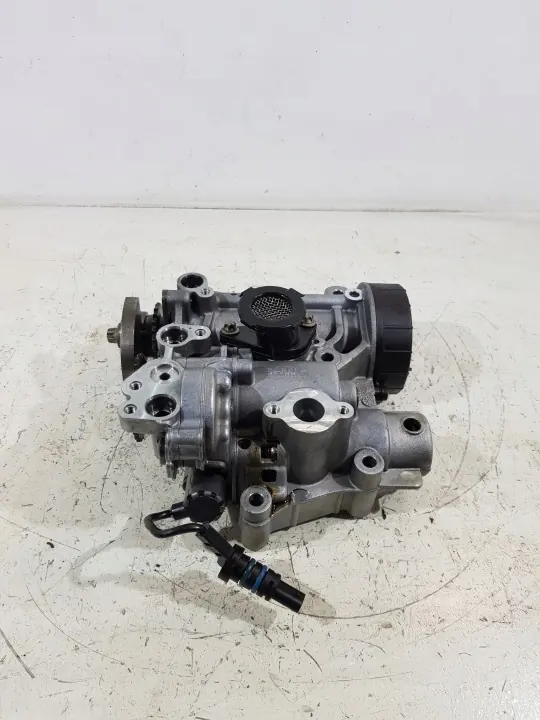 Öljypumppu OEM 94610701335 Porsche Macan 3.6 Biturbolle image 3