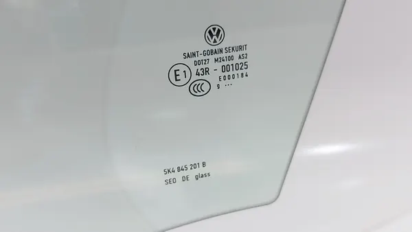 Vasemman etuoven ikkuna VW Golf VI 5K4845201B image 3