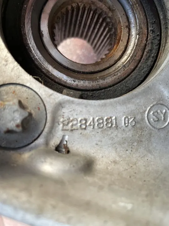 BMW OEM 2284795 Taka-Vasen Pyörännavan M3/M4/M2 image 3