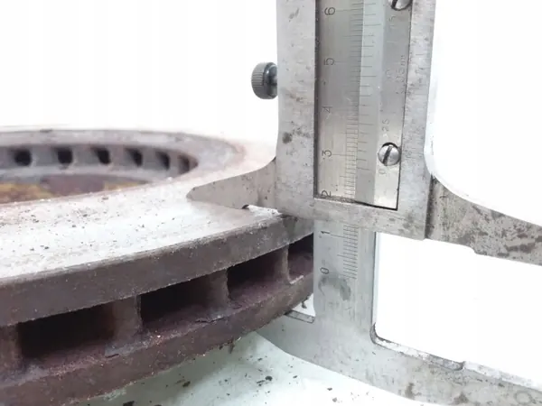 Toyota OE ARA188930 Frambromsskiva - Begagnad image 3