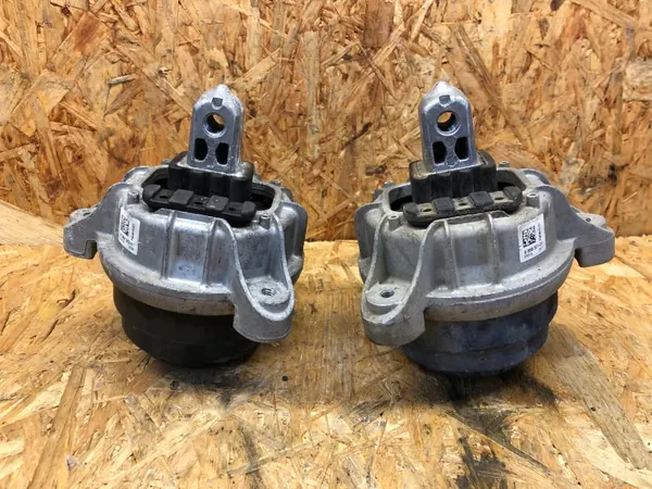 BMW Motorsteun 6868302 voor F10 F11 LCI Lift image 2