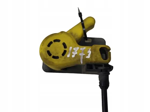 Ford Focus III Turnier Hood Lock 2.0L Diesel 2014 image 2