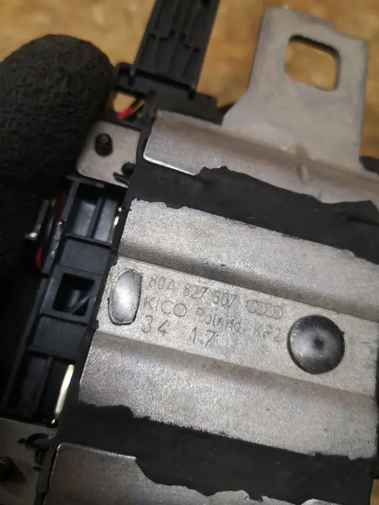 Audi Q5 80A Heckklappenverriegelung OEM 80A827507 image 4