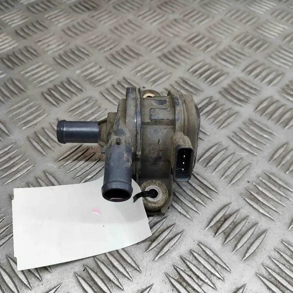 Vattenpump Toyota Land Cruiser 2.8L OEM 161B0-47010 image 5