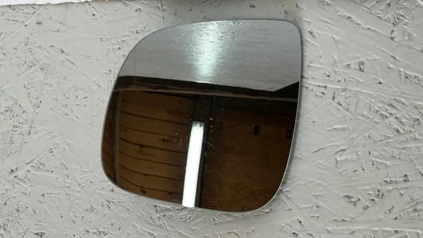 Inserto Espejo Izquierdo VW T6 OEM 56532300 Usado image 4
