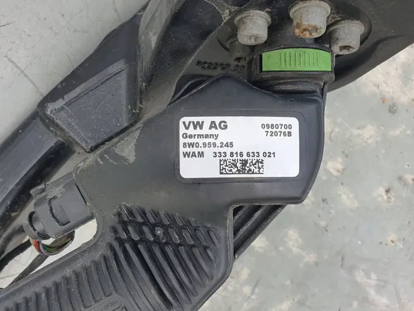 Attelage Audi A6 S6 C8 OEM 4K0800491H - Électrique Pliable image 3