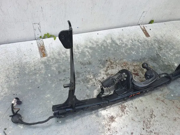Attelage Audi A6 S6 C8 OEM 4K0800491H - Électrique Pliable image 9