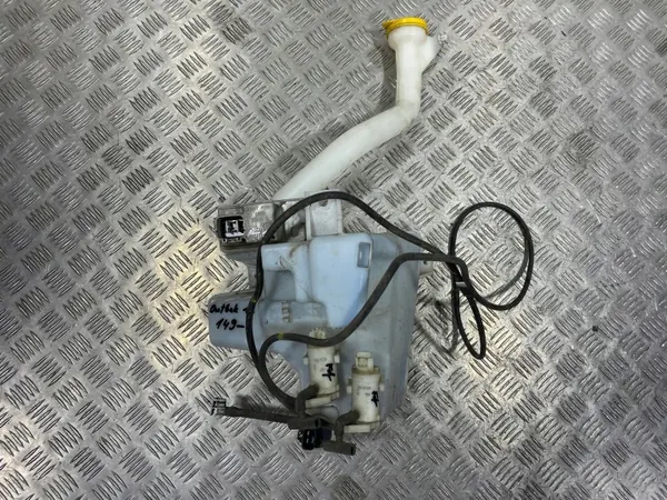 Réservoir lave-glace Subaru OE OEM 88018FJ000 image 10