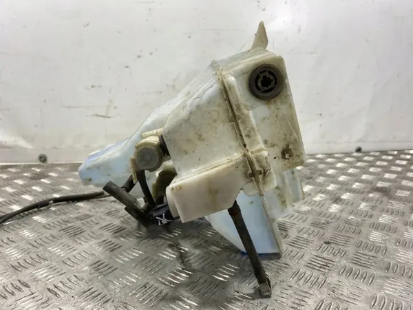 Réservoir lave-glace Subaru OE OEM 88018FJ000 image 4