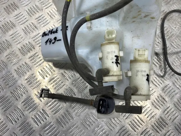 Réservoir lave-glace Subaru OE OEM 88018FJ000 image 7